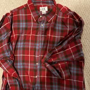 Men’s plaid long sleeve shirt